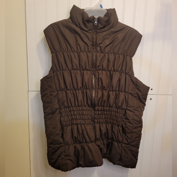 Women's Brown Climate Concepts Puffer Vest - Picture 1 of 3